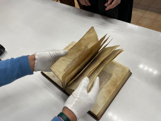 Regresan al Archivo Municipal de Murcia los 4 documentos originales de Alfonso X expuestos en Toledo