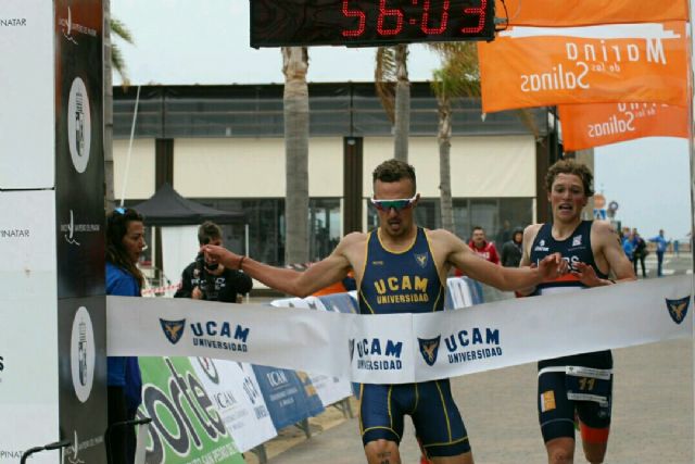 Más medallas para la UCAM en los Campeonatos de España Universitarios de voley playa y triatlón
